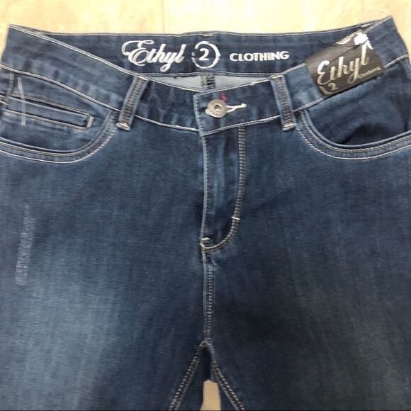 NWT Ethyl capris size 2 - Picture 4 of 7